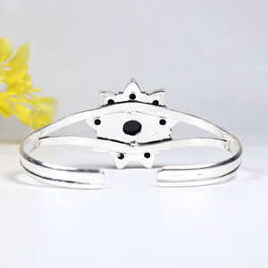 Wholesale 925 Sterling <b>Silver</b> Black Onyx Sunburst <b>Cuff</b> <b>Bracelet</b> Handcrafted Natural Gemstone Flower Bangle Jewelry for Women - Product Image 3