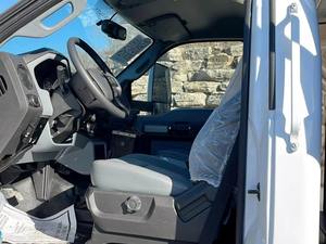 Véhicule routier de transport de marchandises à haut kilométrage avec cabine couchette pour opérations de transport national et conduite prolongée - Product Image 5