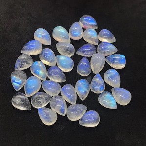 Piedras de luna naturales de 12x16 mm, corte pera, cabujones iridiscentes, piedras sueltas para la elaboración de joyería. - Product Image 4