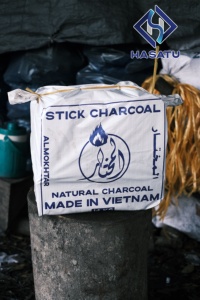 Charbon de bois naturel de mangrove pour la restauration, bâtonnets noirs à faible teneur en cendres pour grillades, traiteur et fournitures de restaurants - Product Image 5