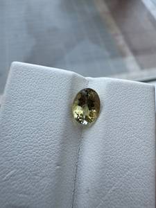 Tanzanite Jaune Naturelle Non Thermique, Coupe Ovale 1.38CT, Pierres Précieuses Facettées en Vrac avec Effet de Couleur pour la Fabrication de Bijoux en Gros et les Collectionneurs - Product Image 4