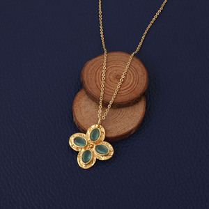 Collar con Colgante de Calcedonia Acuática con Diseño Floral, Gema Ovalada Facetada de 3x5 mm, Cadena Ajustable - Product Image 3
