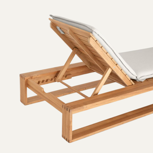 Chaise longue d'extérieur en teck massif réglable pour jardin et mobilier de resort - Product Image 2