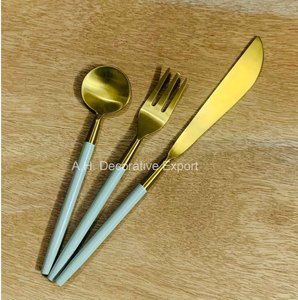 Collection de couteaux à fromage élégants et minimalistes avec manche noir, ensemble de 4 pièces en acier inoxydable, ensemble de couverts de haute qualité, cadeau gastronomique haut de gamme - Product Image 6