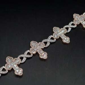 Bracelet en argent sterling 925 avec croix et symbole infini, chaîne à maillons en moissanite, plaqué rhodium ou or, bijoux de fête - Product Image 1