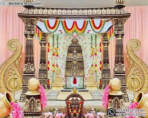 Mandap de Lujo con Diseño Personalizado para Bodas Tamilas, Escenario de Mandap del Sur de la India, Balaji Mataji Manavarai, Pilares con Temática de Tirupati Balaji - Product Image 6