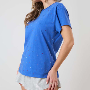 T-shirt en coton respirant à col en V et coupe ample pour femme, idéal pour l'athleisure estival – Personnalisable – Disponible dans nos chaînes d'approvisionnement mondiales - Product Image 5