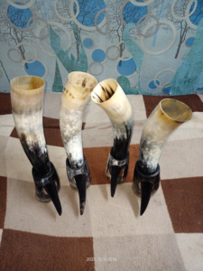 Cuerno de buey pulido de la mejor calidad, estilo Animal, boda y fiesta, cuerno para beber con cuero, precios efectivos, artesanías naturales - Product Image 2