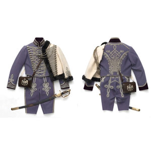 Uniforme de Dragón Estilo Vintage, Materiales Ecológicos Transpirables y Ligeros de Primera Calidad, Diseño Duradero para Presentaciones Históricas - Product Image 1