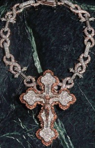 Collier pendentif en diamant moissanite de qualité supérieure pour mariage, anniversaire, fête, disponible à un prix abordable - Product Image 3