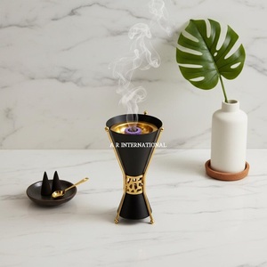 Quemador de incienso portátil vintage de hierro, estilo artístico, para incienso indio, estufa de aromaterapia, marco geométrico negro y dorado - Product Image 4