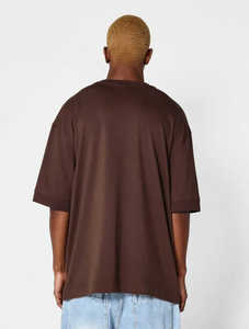 T-shirt homme marron foncé uni, coupe décontractée et ample, manches courtes, col rond, basique - Product Image 4
