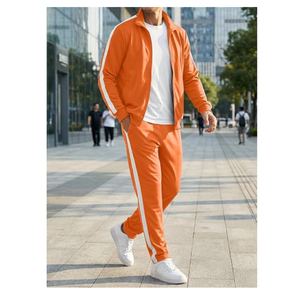 Conjunto Deportivo de Chaqueta Ajustada con Cierre Completo y Pantalones Deportivos Cónicos de Felpa Técnica - Product Image 6