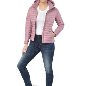 Vente en gros, faible MOQ : Manteaux chauds à manches longues pour femmes, manteaux entièrement zippés avec poches, doudounes à capuche respirantes pour femmes - Product Image 1