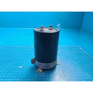 Module d'assemblage de condensateurs NIPPON CHEMI-CON 4DM808, utilisé comme pièce détachée pour équipement semi-conducteur d'époque - Product Image 1