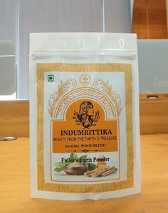 INDUMRITTIKA Mélange d'argile de Fuller antibactérienne éclaircissante au bois de santal, 100% pur naturel biologique, parfum terrestre - Product Image 1