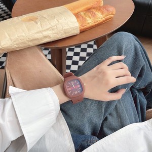 Reloj de cuarzo de silicona cuadrado para estudiantes, nuevo, en oferta, moderno y a la moda, modelo deportivo, reloj de cuarzo para parejas. - Product Image 5