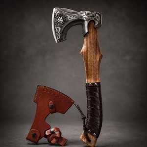 Hacha de Batalla Nórdica Forjada a Mano |   Cuchilla con Grabado de Nudos de Dragón |   Regalo para Coleccionistas - Product Image 4
