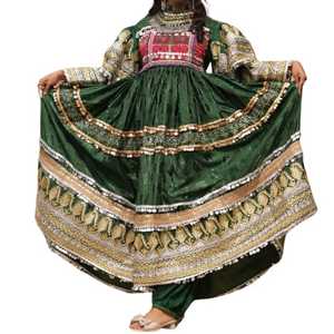 Exquisito vestido de novia tribal afgano Kuchi, ricamente bordado en verde esmeralda y rojo granate con adornos de monedas tradicionales. - Product Image 1