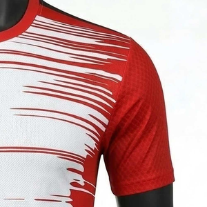 Camiseta de Manga Corta con Cuello Redondo y Rayas Blancas y Rojas para Hombre, de Secado Rápido, Tejida, Deportiva, Corte Regular - Product Image 5