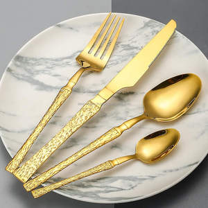 Ensemble de couverts en métal de style indien pour mariage Lavie Creations avec finition polie à la main brillante, vaisselle d'intérieur - Product Image 5