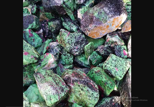 Azulejos de pared de piedras preciosas Zoisite ecológicos para villas hoteles Material de piedra de lujo clásico sólido Azulejos de borde de piscina modernos - Product Image 3