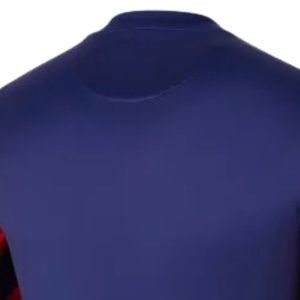 เสื้อฟุตบอลผู้ชายสีน้ำเงินกรมท่าลายกราฟิกสีแดงแบบซับลิเมชั่น แขนสั้น ผ้าโพลีเอสเตอร์ ชุดฟุตบอลสำหรับฝึกซ้อม เสื้อผ้ากีฬา - Product Image 4