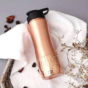 Botella de Agua de Cobre Martillado Ecológica de Primera Calidad, a Prueba de Fugas, con Tapa Negra, Gran Capacidad, Diseño Moderno, Portátil para Viajes - Product Image 6