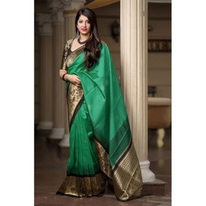 CRÉATEUR BANARASI SOIE
BLOUSE SANS COUTURE JACQUARD VERT - Product Image 1