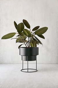 Support à fleurs minimaliste en métal noir avec finition thermolaquée pour plantes vertes d'intérieur, décoration de la maison - Product Image 1