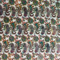 Tissu indien léger en pur coton tricoté à la main avec imprimé floral pour vêtements de filles et de garçons et décoration intérieure