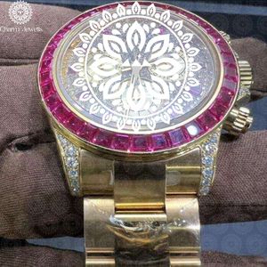 Reloj de Lujo para Hombre Charm, Bisel con Diamantes en Oro Rosa, Correa de Acero Inoxidable Roja, Movimiento Mecánico Analógico, Fecha Automática, Caja de 40 mm - Product Image 2