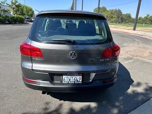 Volkswagen Tiguan S 2012 Usado en Buen Estado - Product Image 3
