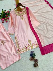 Ensemble Anarkali en soie rose pure brodée Devsena pour femmes, tenue de mariage traditionnelle style Inde Pakistan, coupe classique - Product Image 6