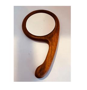 Espejo de mano moderno de madera con marco natural, acabado liso, accesorio de belleza portátil para la rutina de maquillaje - Product Image 1