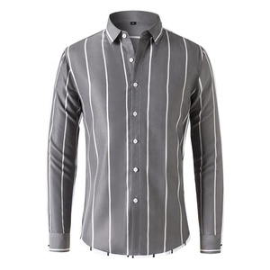Chemise à manches longues rayée pour homme, coupe ajustée, tissu tissé, gris et blanc, lignes verticales, style décontracté chic - Product Image 1