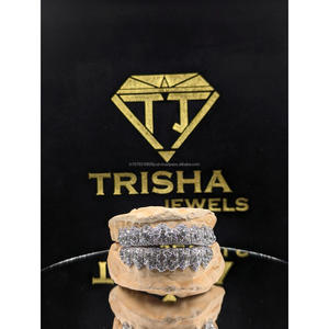 Dientes de Moissanita con Incrustaciones de Diamantes, Grillz de Plata Esterlina 925, Joyería Hip Hop Personalizada, Accesorio de Lujo para la Sonrisa de Trisha Jewels - Product Image 1