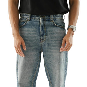 Jeans de Mezclilla Lavada Azul Claro para Hombre, Cintura Media, Corte Regular, Estilo Casual, Pierna Recta, Cinco Bolsillos, Pantalones de Moda Vintage - Product Image 3