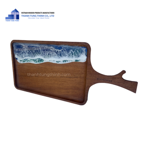 Planche à découper en bois Thanh Tung Thinh, forme rectangulaire, avec poignée et design océanique en résine, fabriquée au Vietnam - Product Image 1