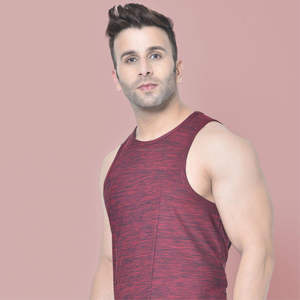 Débardeur de sport pour homme de haute qualité - Confortable et respirant - Idéal pour les entraînements, la course à pied et les activités de gym - Product Image 2