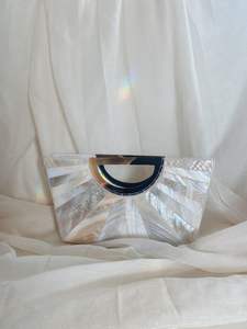 กระเป๋าคลัทช์ทองเหลืองดีไซน์ทันสมัยคุณภาพสูงสำหรับงานปาร์ตี้และงานต่างๆ ของขวัญสำหรับผู้หญิงและเด็กผู้หญิง - Product Image 3