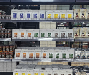 Source de Fabricant Fiable 70% Robusta 30% Arabica Grains de Café Espresso Premium Caféiné Torréfaction Moyenne Crème Commande B2B en Gros - Product Image 3