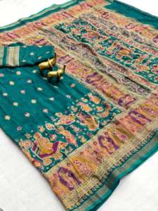 Magnifique sari en coton Mul Mul avec bordure Zari sur toute la surface, pallu au design Kalamkari, magnifique travail Aari et miroirs en feuille d'aluminium. - Product Image 2