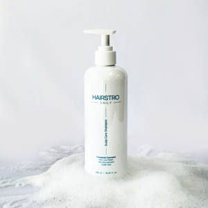 Shampooing Quotidien HAIRSTRO pour le Soin du Cuir Chevelu 500ml Fabriqué en Corée Convient à une Utilisation Régulière et pour Cheveux Équilibrés - Product Image 1
