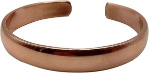 Brazalete de Metal Moderno y Versátil, Diseño Abierto, Acabado Liso, Ajustable, en Venta - Product Image 2