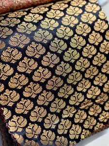Tissu jacquard extensible tricoté à motif floral gaufré, résistant aux plis, séchage rapide, pour vêtements et robes - Product Image 3