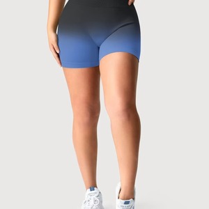 Vêtements de sport personnalisés pour femmes en gros – Shorts de gym, pantalons de fitness et de yoga, et tenues de sport - Product Image 1