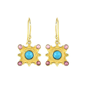 Boucles d'oreilles en laiton plaqué or, pierres précieuses turquoise et tourmaline rose, bijoux pour femmes, idéales pour le bureau - Collection 2026 à succès - Product Image 1