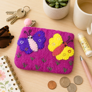 Monedero de Fieltro de Lana con Diseño de Mariposa y Cierre de Cremallera para Niñas |   Monedero Hecho a Mano para Uso Diario - Product Image 3