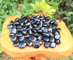 Pierre d'obsidienne noire naturelle polie - Product Image 3